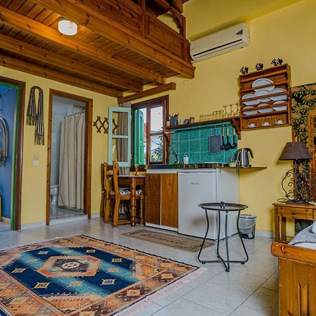 Symi Garden Studios エクステリア 写真